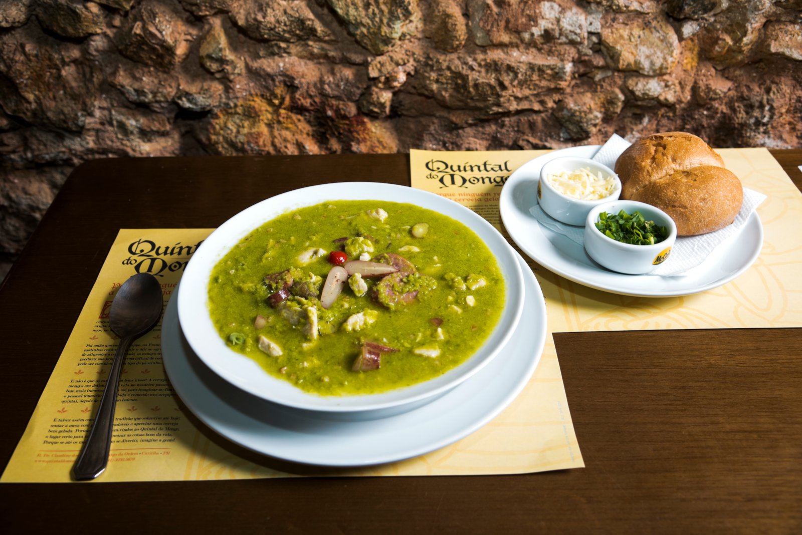 Sopa de Ervilha com Pinhão do Quintal do Monge para o Festival de Inverno do Centro Histórico de Curitiba 2018