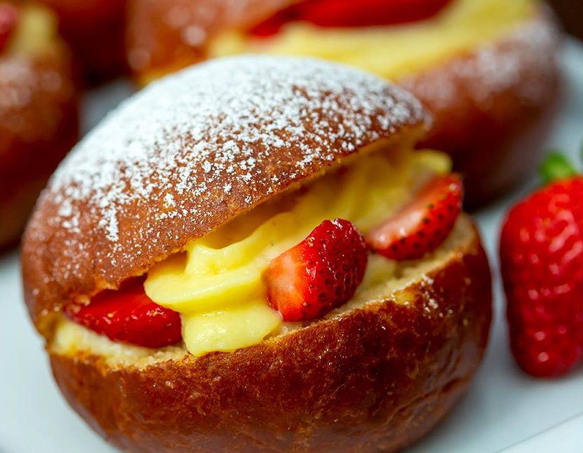 Temporada do Morango Orgânico chega ao empório Bee.O